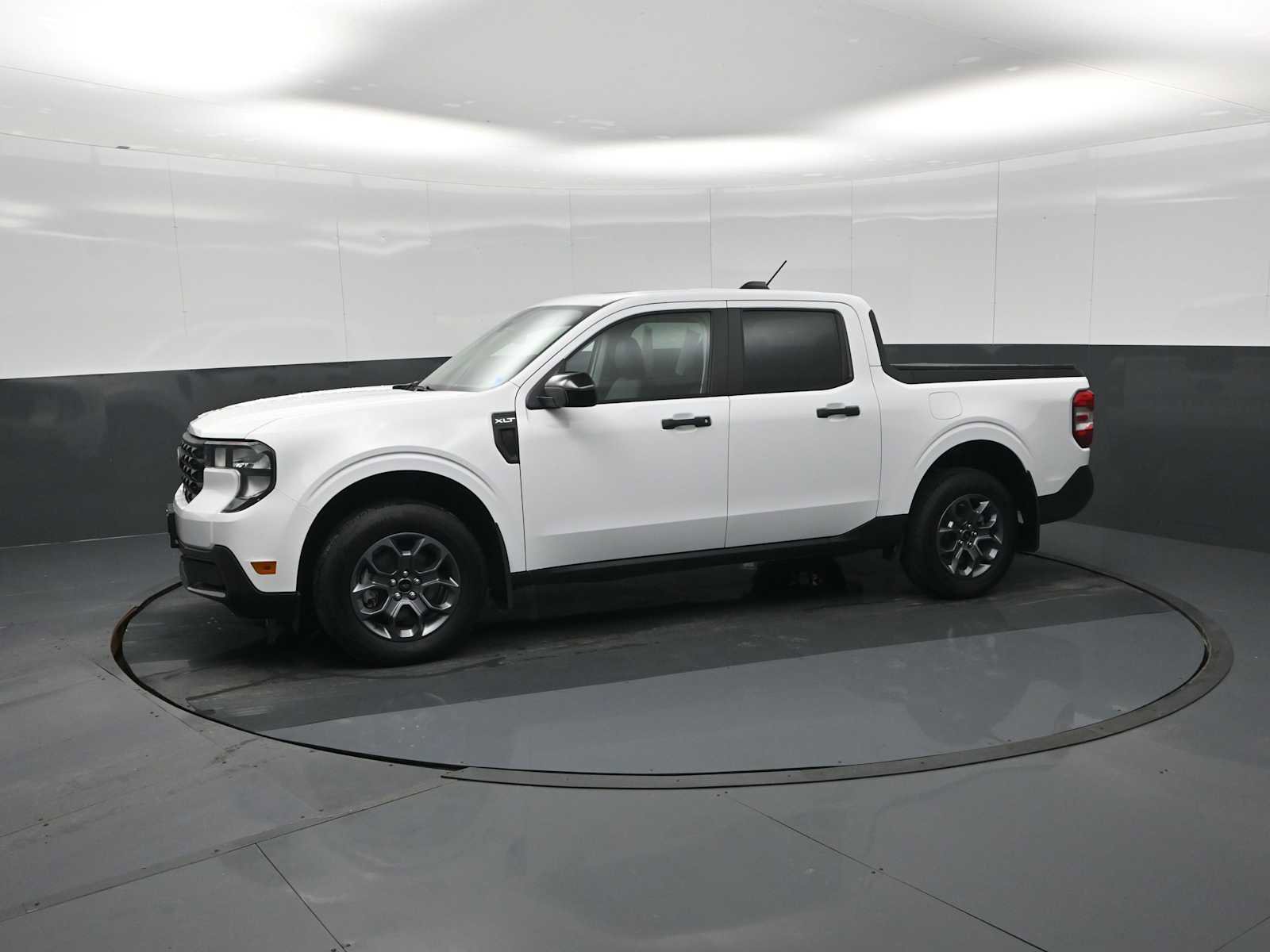 Used 2025 Ford Maverick XLT w/ XLT Luxury Package AWD/4WD image 4