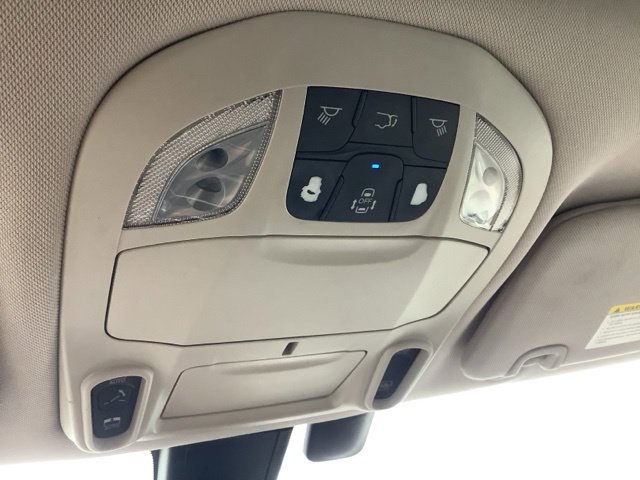 Used 2018 Chrysler Pacifica Touring-L Plus FWD image 31
