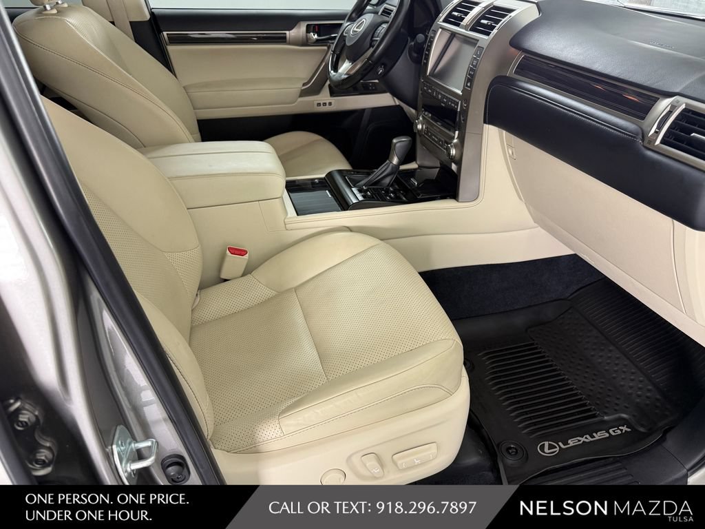 Used 2020 Lexus GX 460 Luxury w/ Luxury Sport Package AWD/4WD image 47