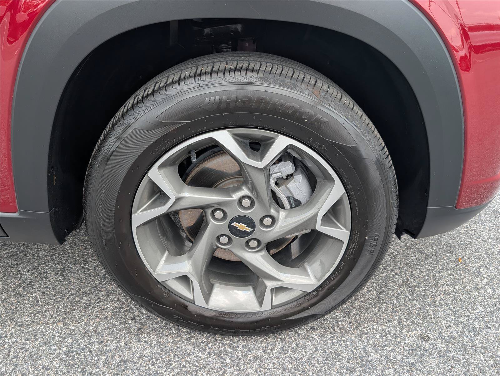 Used 2025 Chevrolet Trax LT w/ Driver Confidence Package FWD image 9
