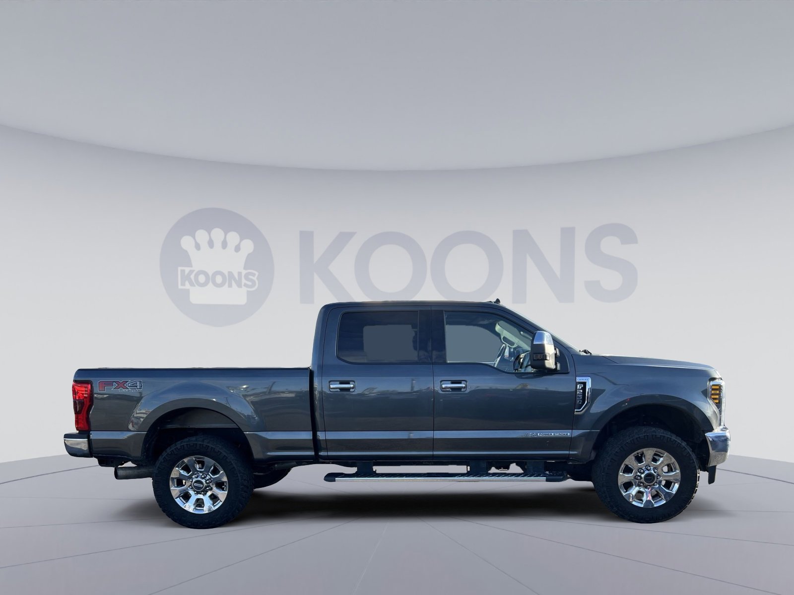 Used 2019 Ford F250 Lariat w/ Chrome Package image 8