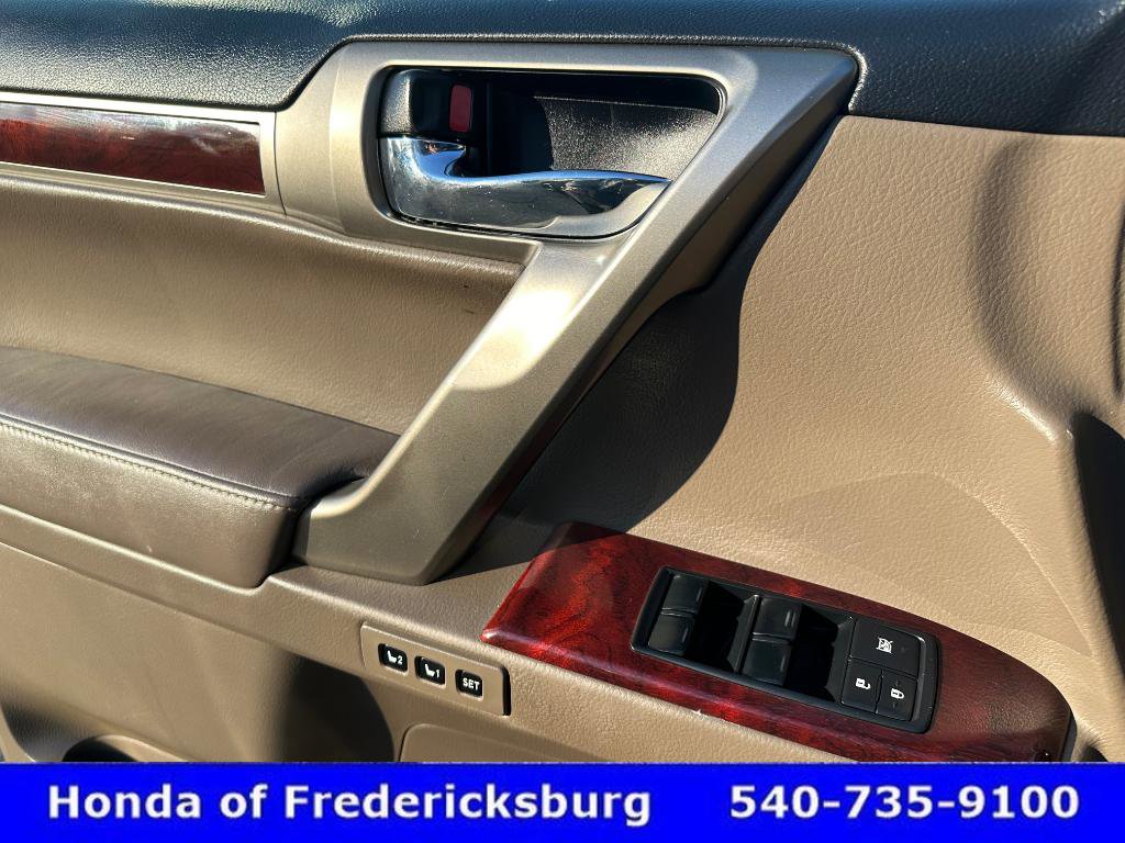 Used 2010 Lexus GX 460 image 28