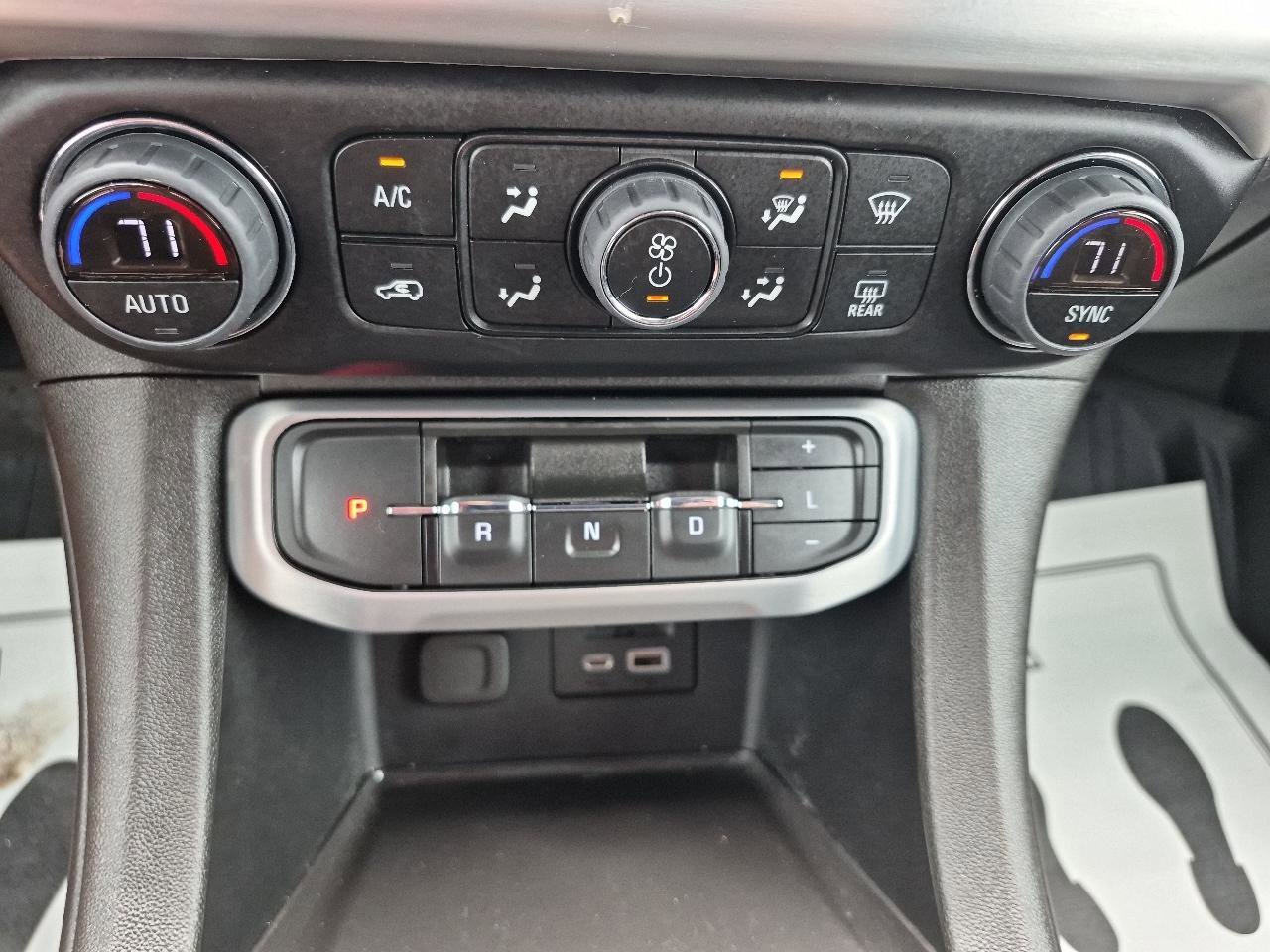 Used 2023 GMC Acadia SLT w/ Preferred Package AWD/4WD image 21