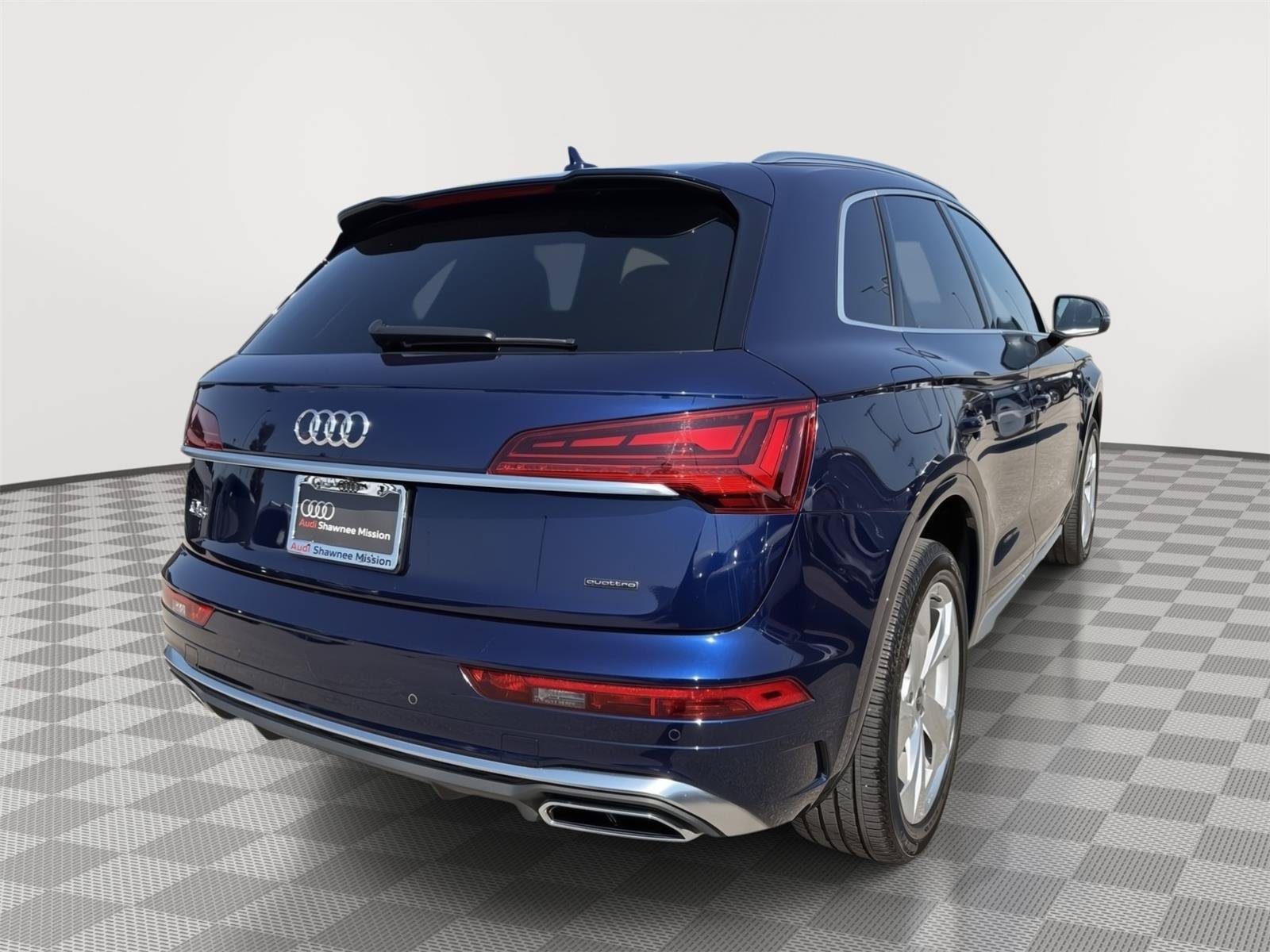 Used 2023 Audi Q5 2.0T Premium Plus w/ Premium Plus Package AWD/4WD image 5