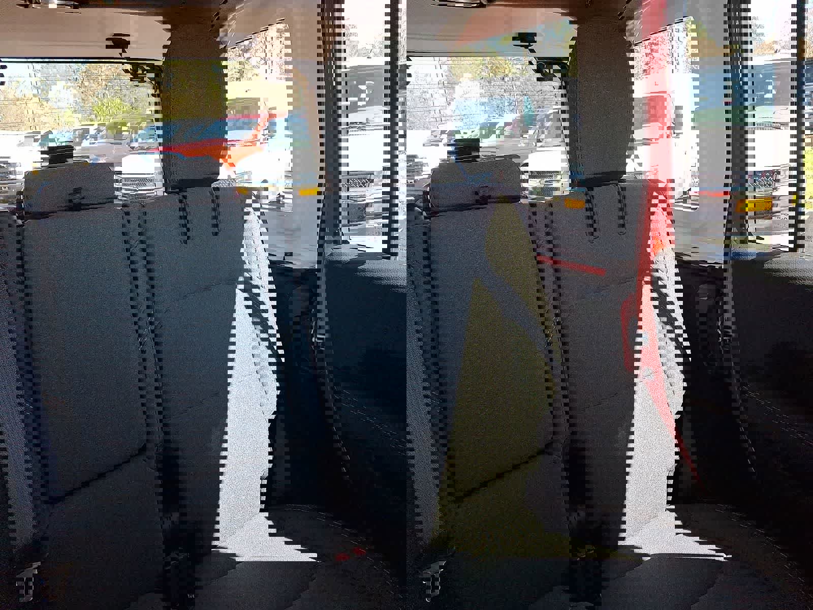 Used 2025 Jeep Wrangler Sahara image 15