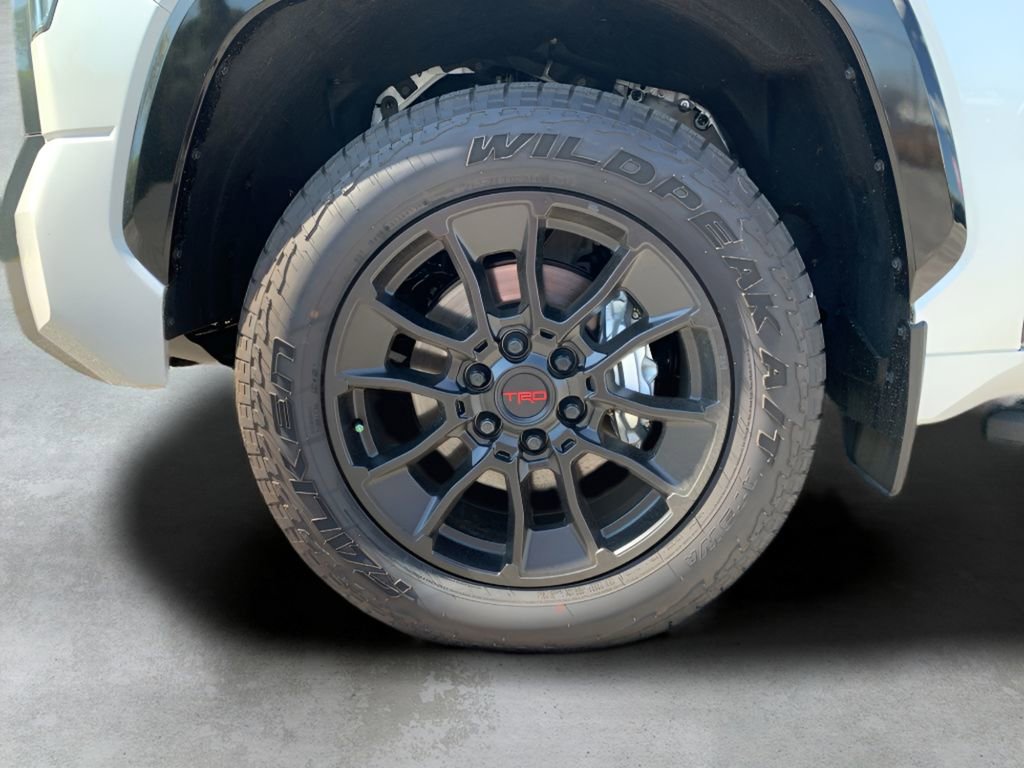 New 2025 Toyota Tundra Platinum image 31