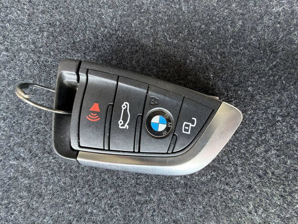 Used 2024 BMW 330i xDrive Sedan w/ Premium Package AWD/4WD image 28
