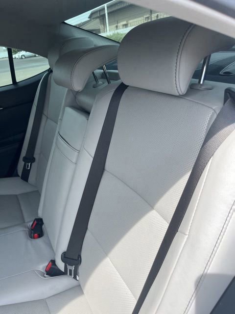 Used 2014 Lexus ES 350 w/ Luxury Package image 9