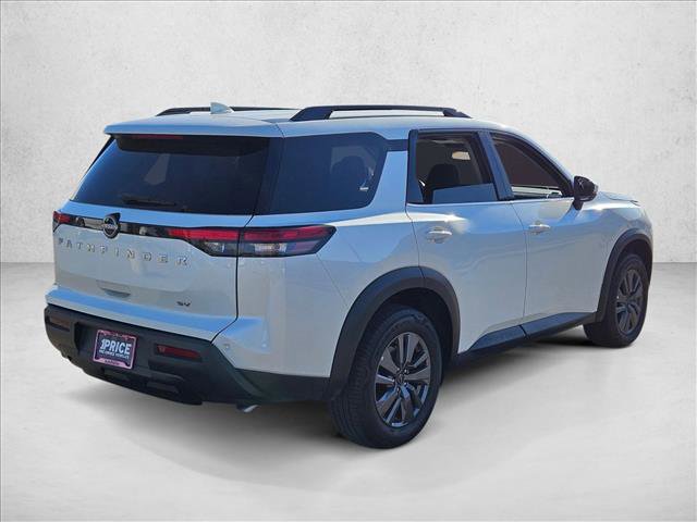 Used 2024 Nissan Pathfinder SV image 5