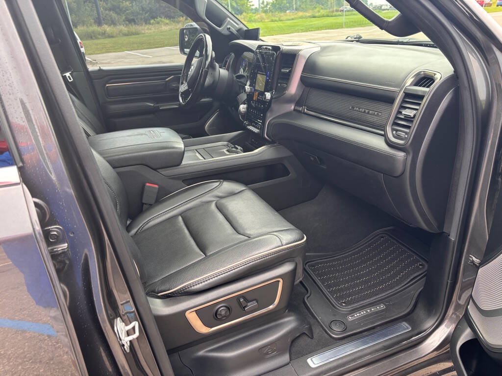 Used 2019 RAM 1500 Limited AWD/4WD image 11