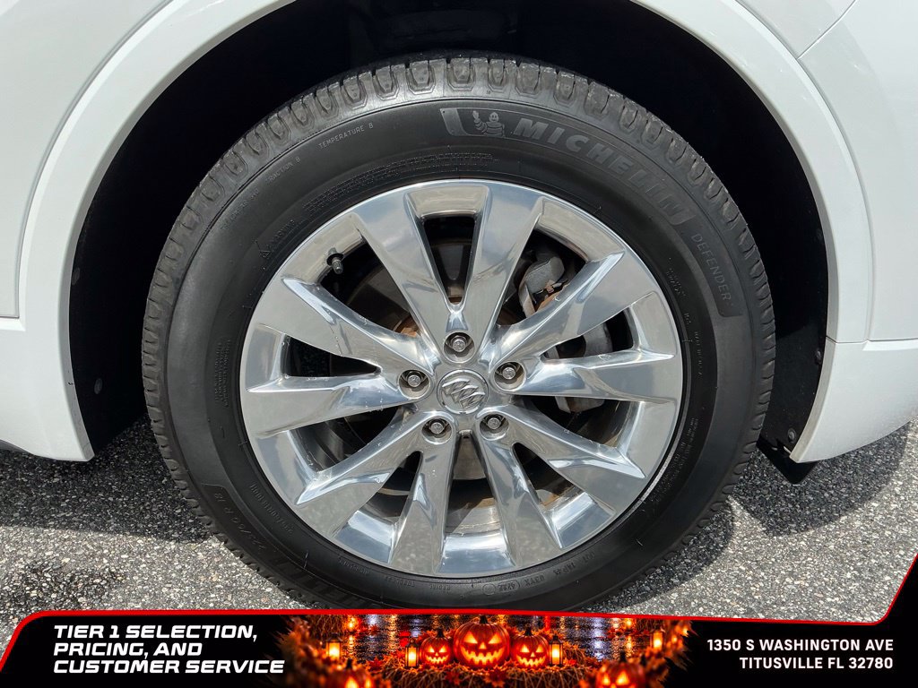 Certified 2018 Buick Envision Essence w/ LPO, Road Trip Package FWD image 11