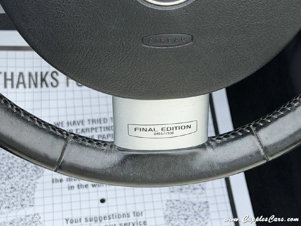 Used 2010 Volkswagen Beetle Final Edition FWD image 7