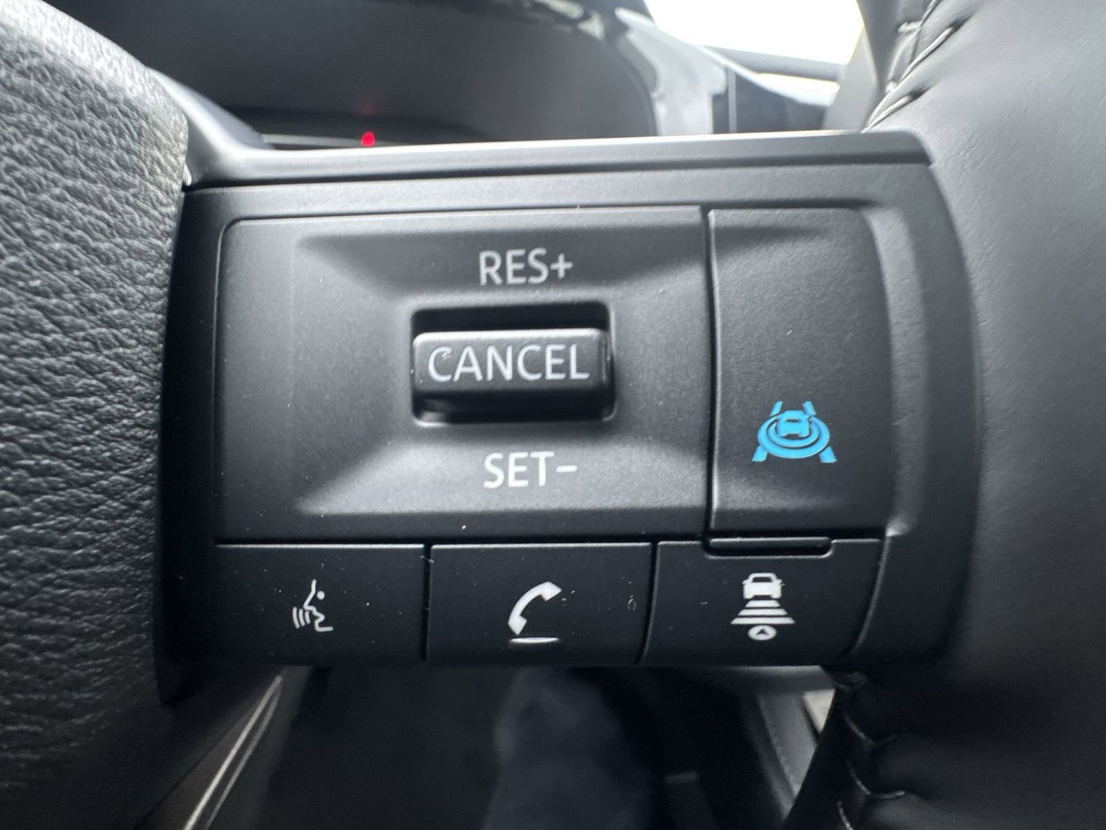 New 2026 Nissan Pathfinder SV image 22