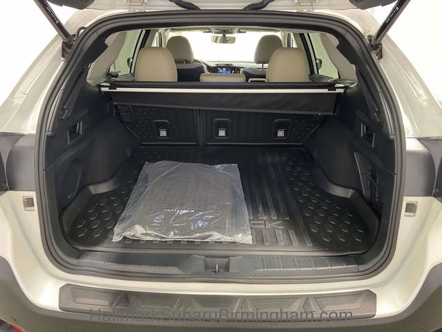 Used 2023 Subaru Outback Limited w/ Popular Package #2 image 9