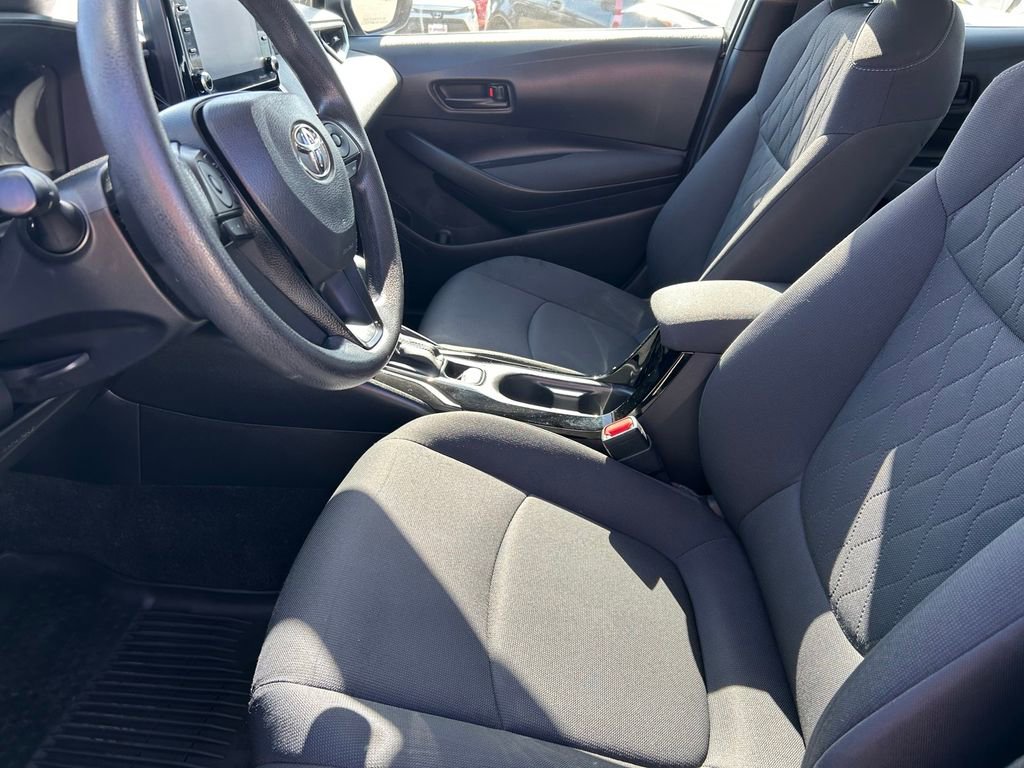 Used 2022 Toyota Corolla LE w/ LE Convenience Package image 11