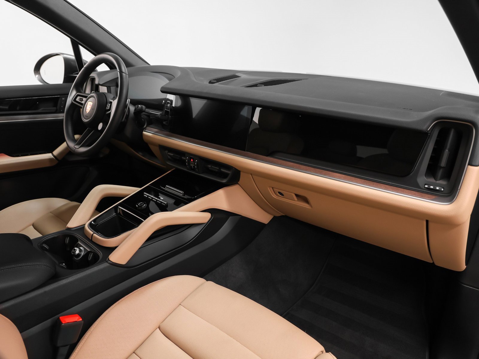 Used 2025 Porsche Cayenne image 21