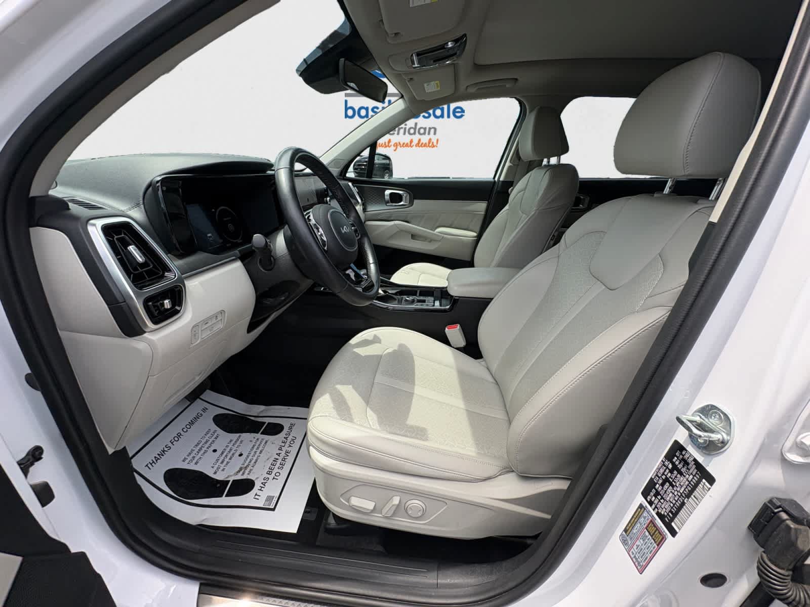 Used 2023 Kia Sorento SX AWD/4WD image 12