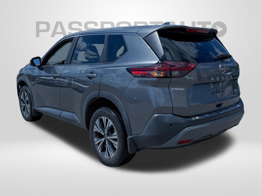 Certified 2022 Nissan Rogue SV FWD image 3