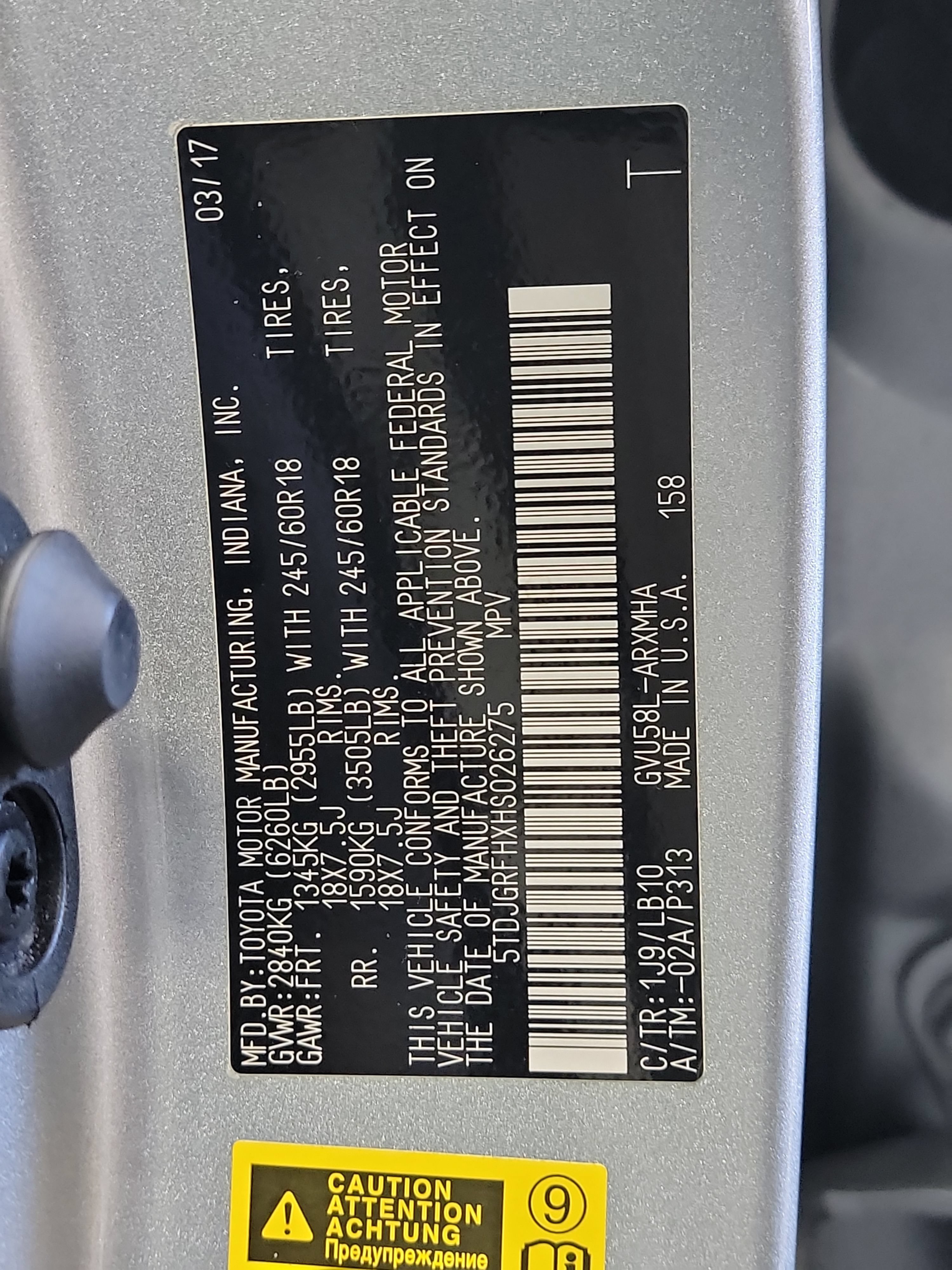 Used 2017 Toyota Highlander XLE w/ Carpet Mat Package AWD/4WD image 33