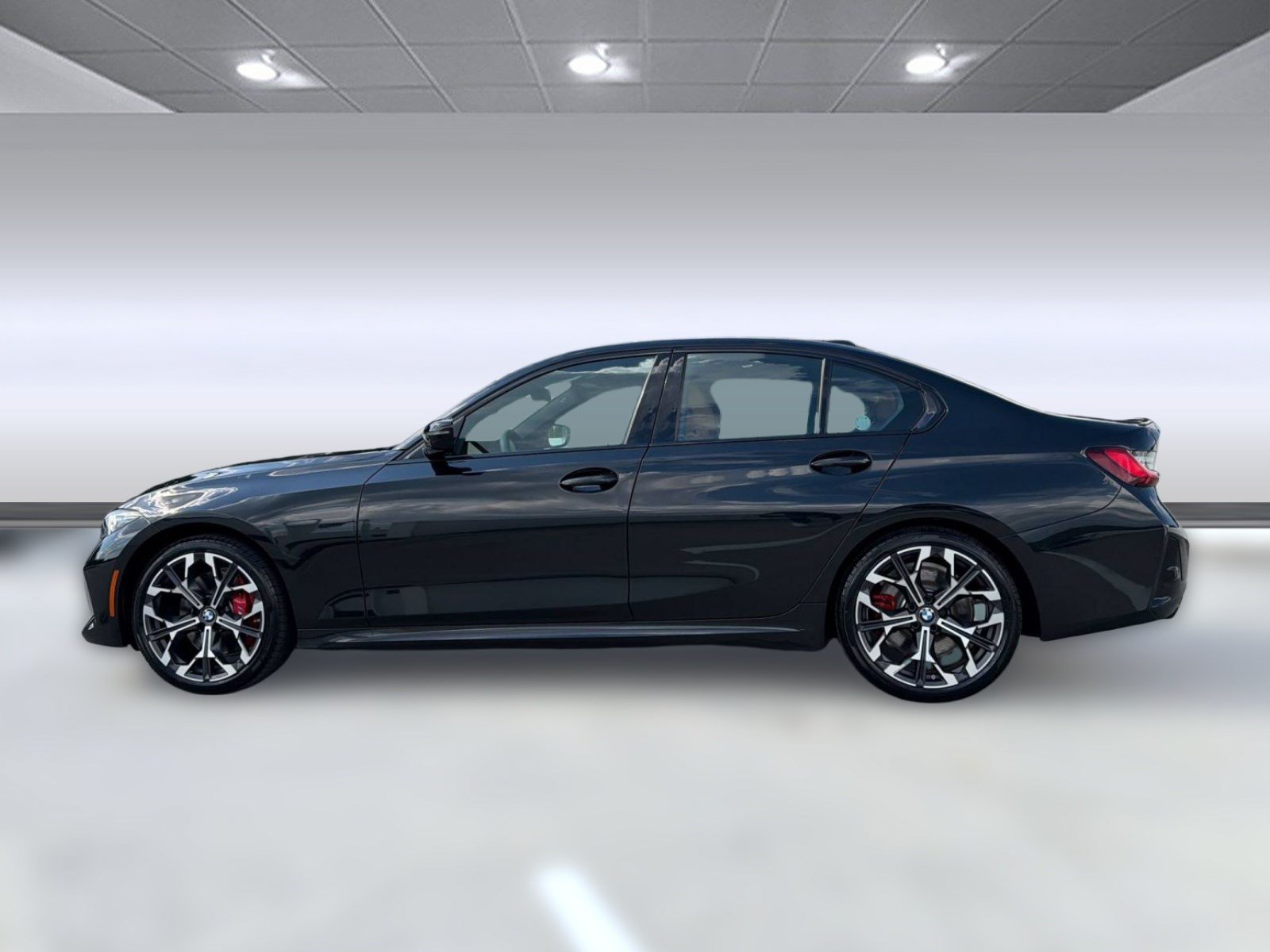 New 2026 BMW 330i Sedan w/ M Sport Package RWD image 2