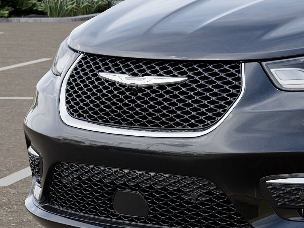 New 2026 Chrysler Pacifica Select AWD/4WD image 11