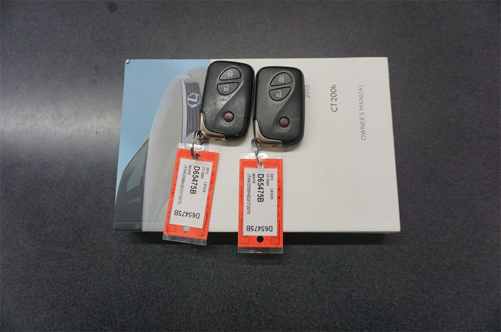 Used 2013 Lexus CT 200h image 16