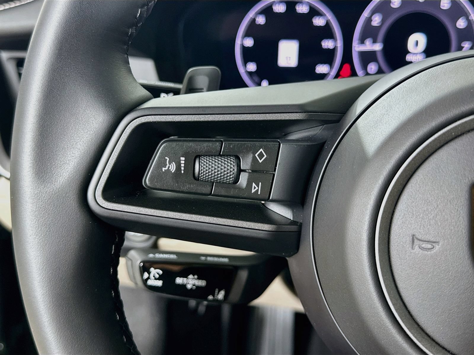Used 2026 Porsche 911 Carrera 4S AWD/4WD image 18