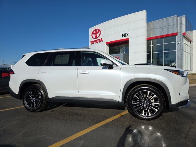 Used 2026 Toyota Grand Highlander MAX Platinum image 1