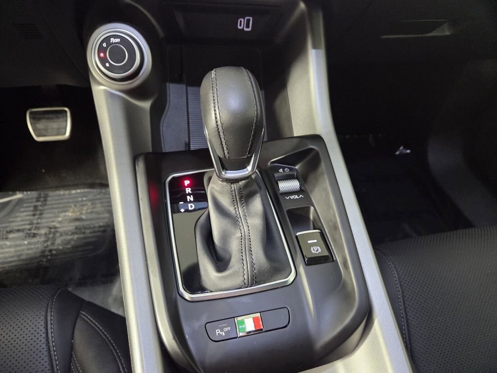 Used 2025 Alfa Romeo Tonale w/ Premium Package AWD/4WD image 20