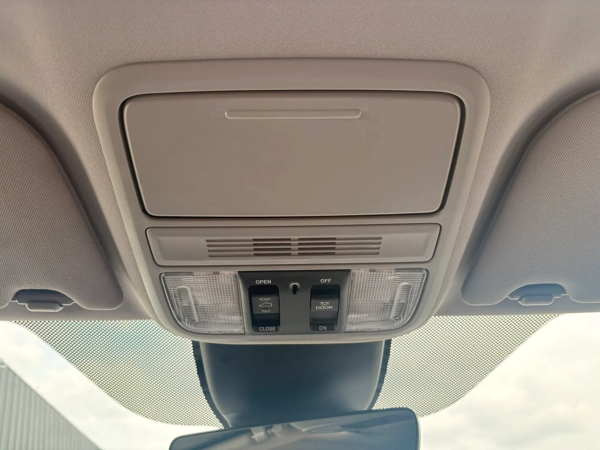 Used 2024 Honda Odyssey EX-L image 25