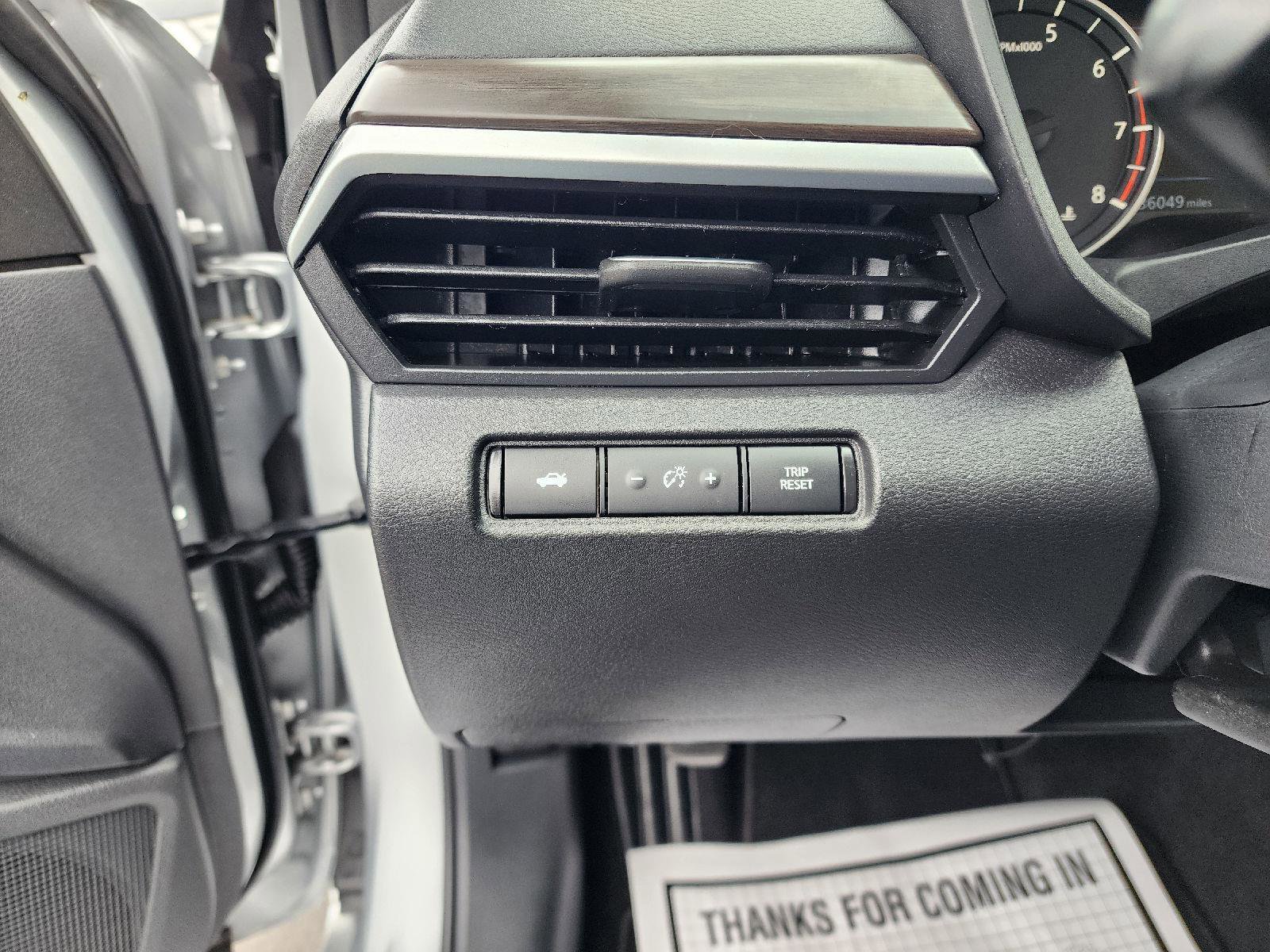 Used 2024 Nissan Altima 2.5 SV image 17