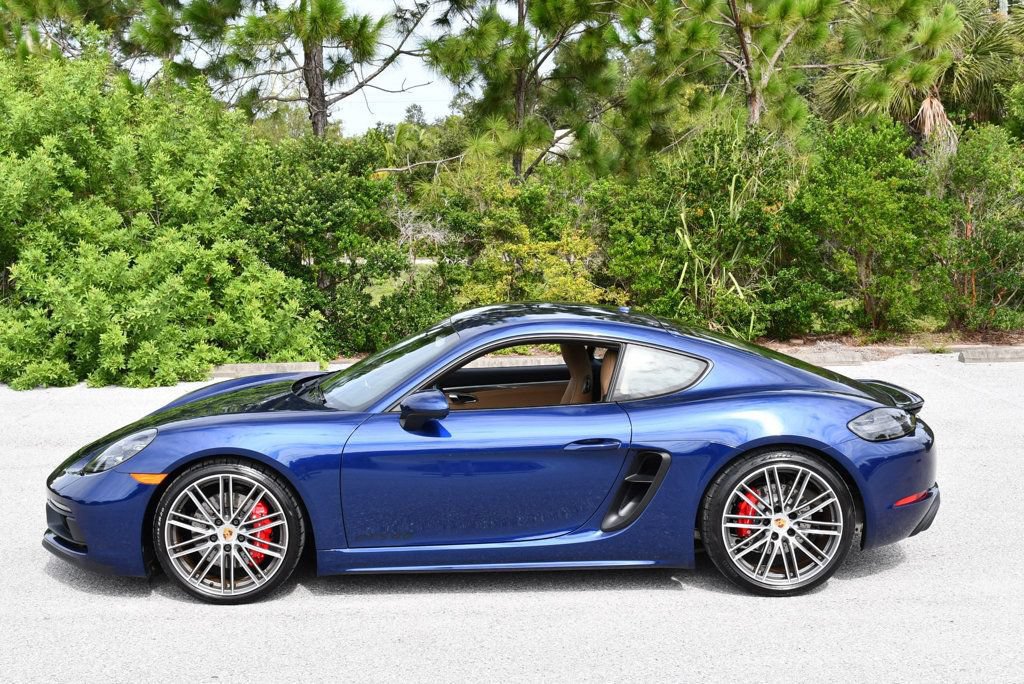 Used 2022 Porsche 718 Cayman GTS RWD image 23
