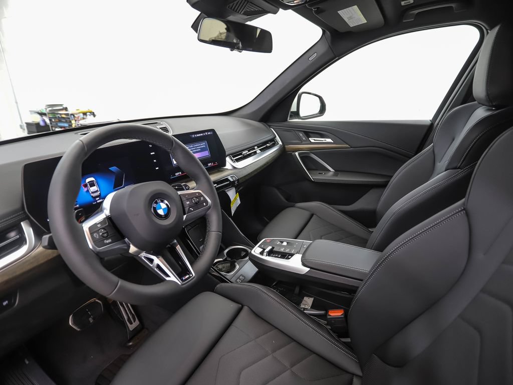 Used 2026 BMW X1 xDrive28i w/ M Sport Package AWD/4WD image 11