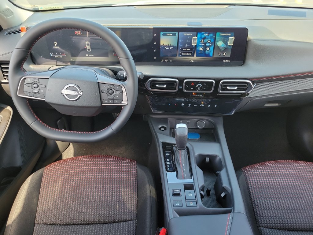 New 2027 Nissan Sentra SR w/ Floor Mat Package FWD image 4