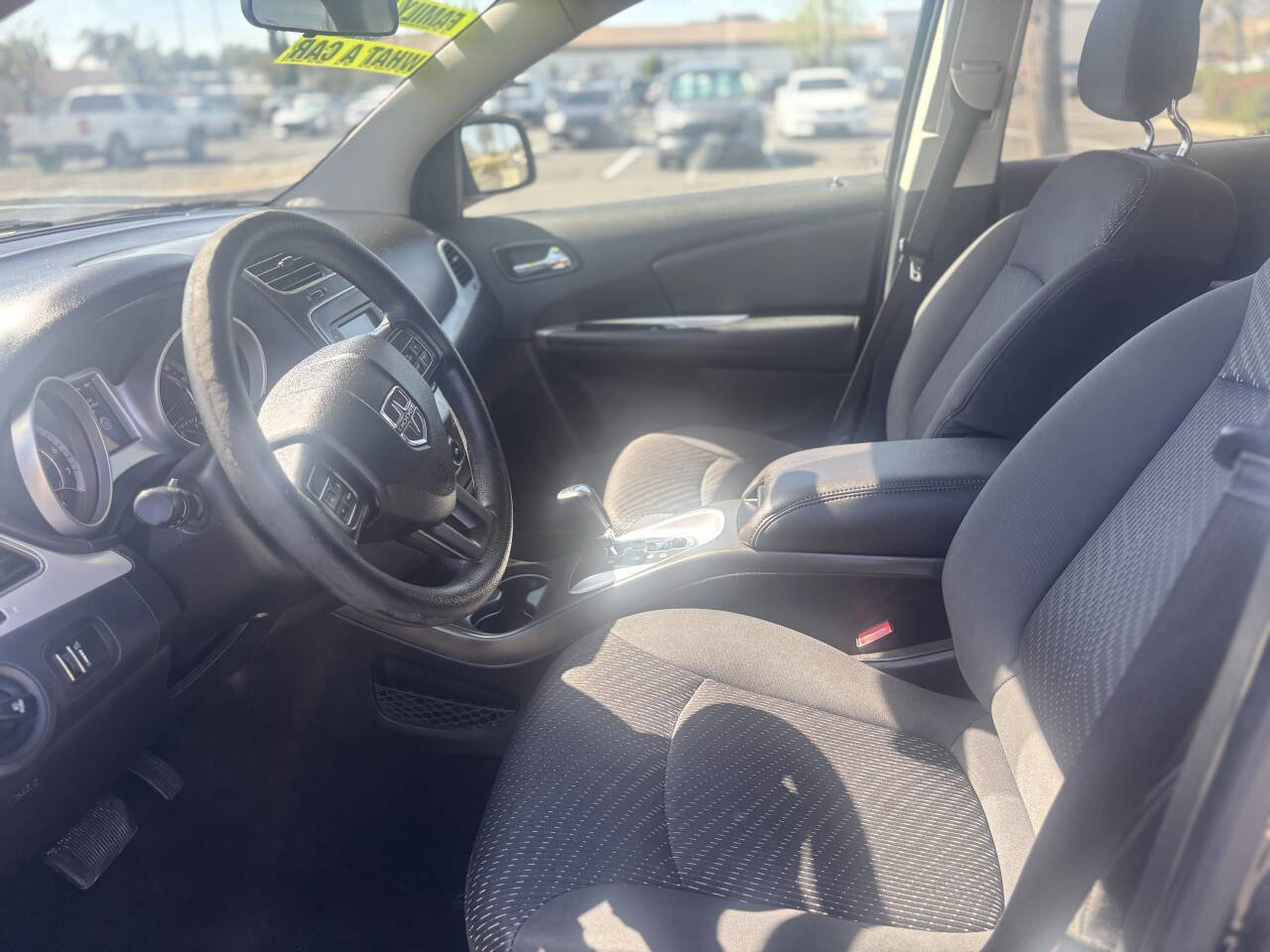 Used 2017 Dodge Journey SXT w/ Comfort/Convenience Group image 11