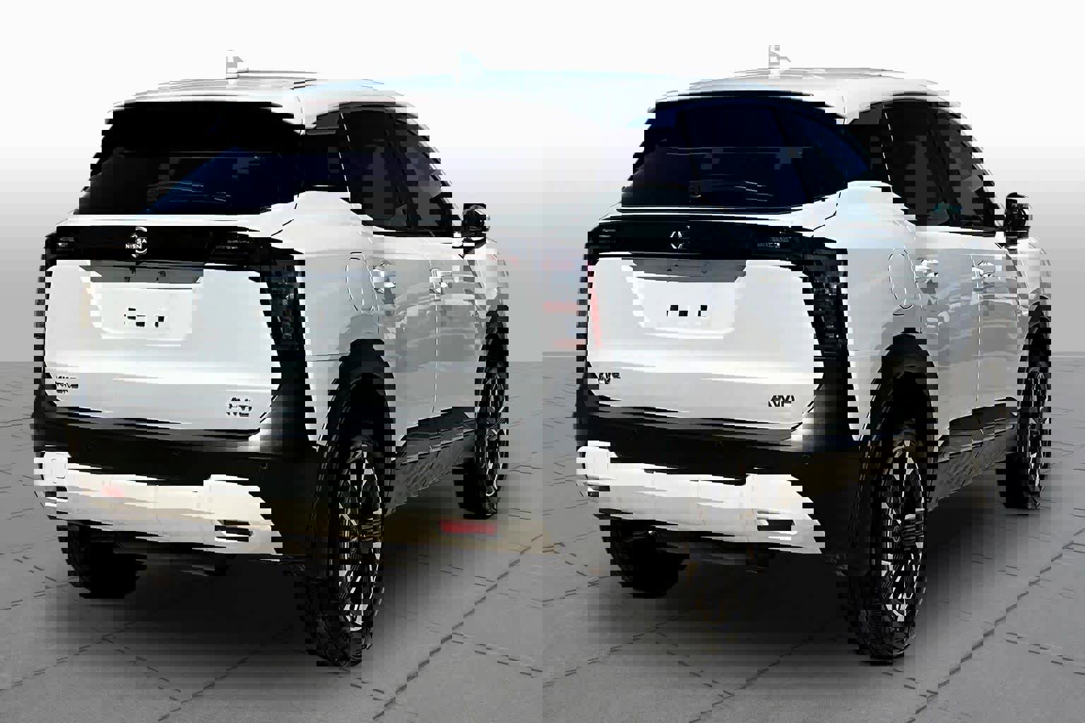 Used 2025 Nissan Kicks SV image 13