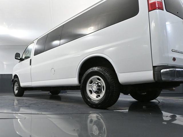 Used 2017 Chevrolet Express 3500 LT w/ LT Preferred Equipment Group image 45