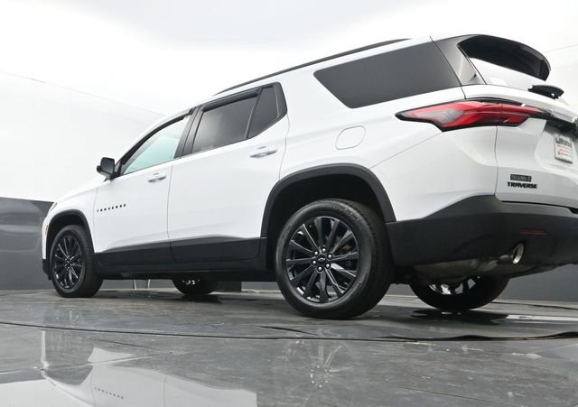 Used 2023 Chevrolet Traverse RS image 27