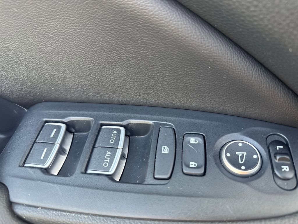 Used 2019 Honda Accord Sport image 11