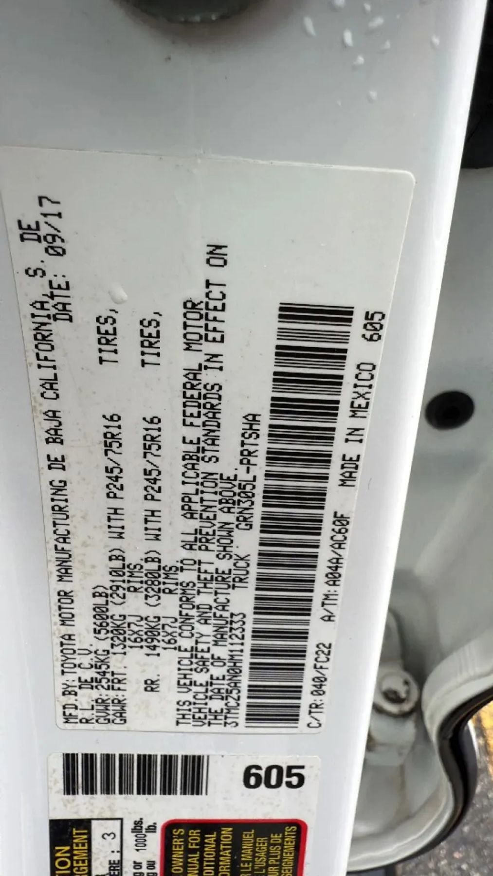 Used 2017 Toyota Tacoma SR5 image 31