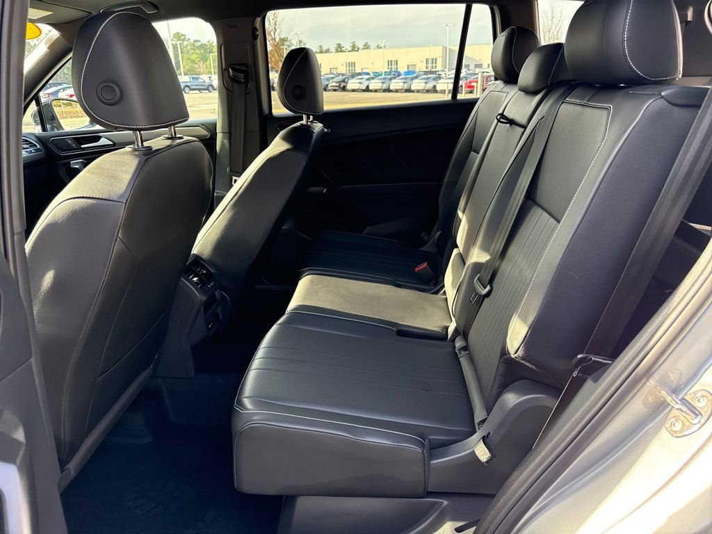 Used 2024 Volkswagen Tiguan SE R-Line image 26