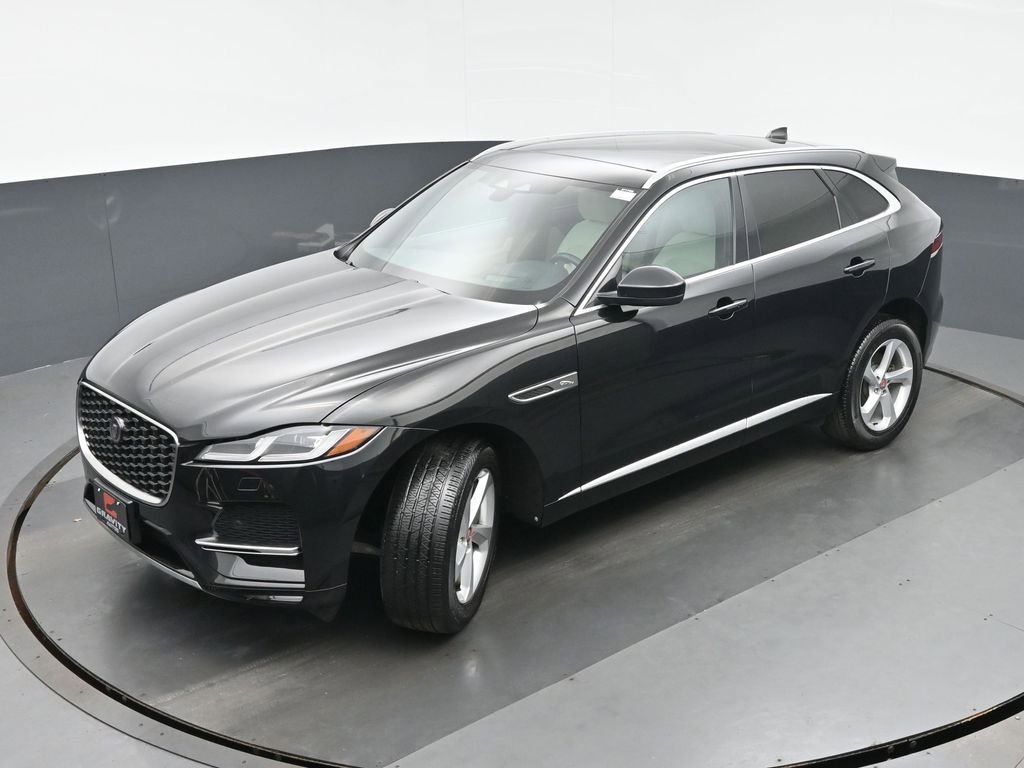 Used 2023 Jaguar F-PACE S image 33