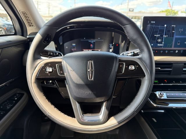 Certified 2023 Lincoln Corsair FWD image 17