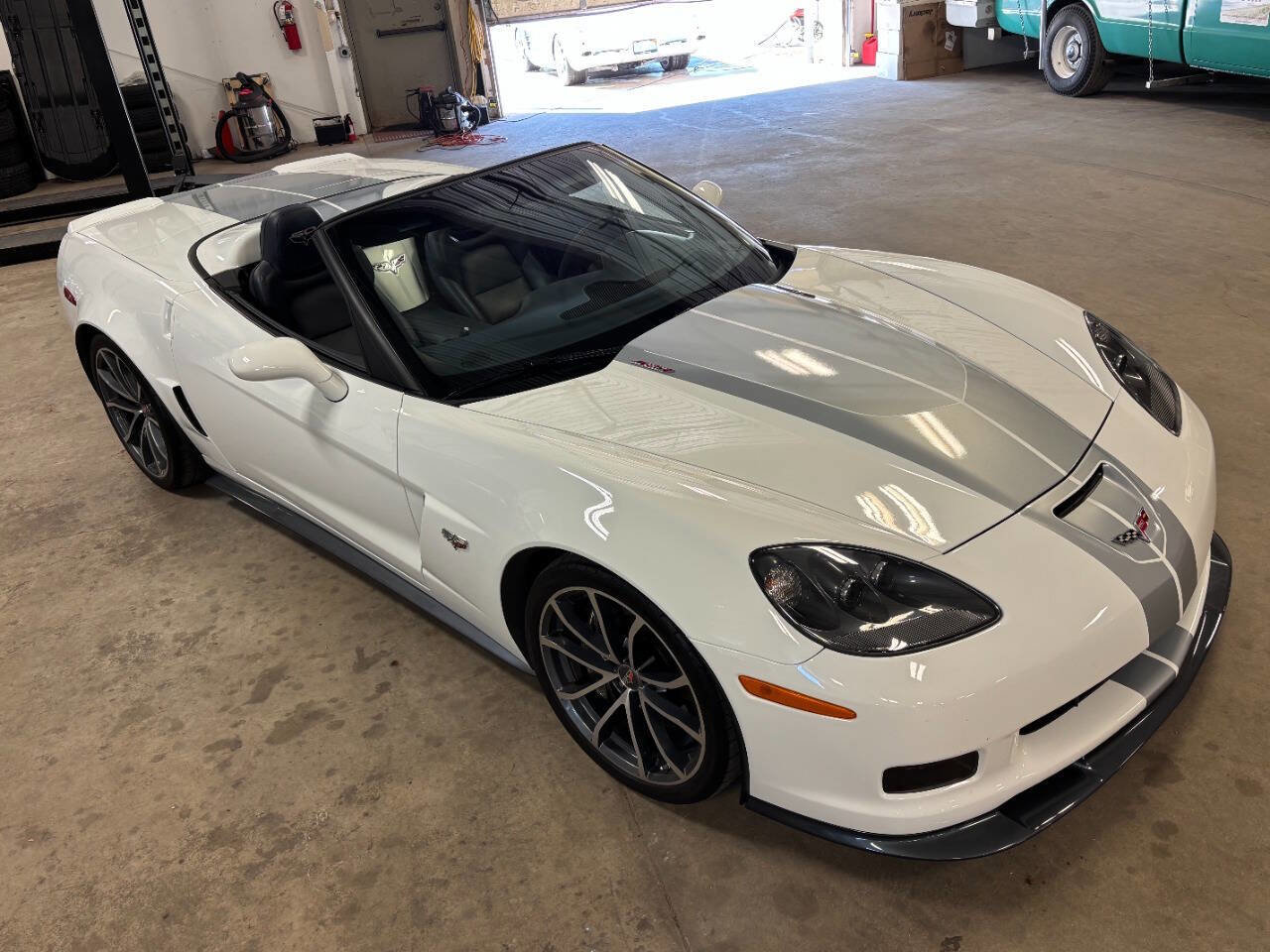 Used 2013 Chevrolet Corvette 427 w/ 1SC Preferred Equipment Group RWD image 37