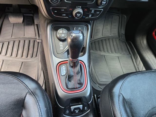 Used 2020 Jeep Compass Trailhawk AWD/4WD image 12