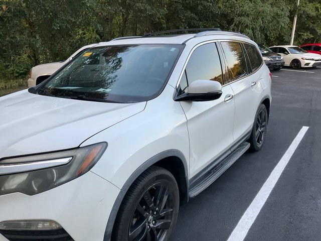 Used 2018 Honda Pilot Touring image 10