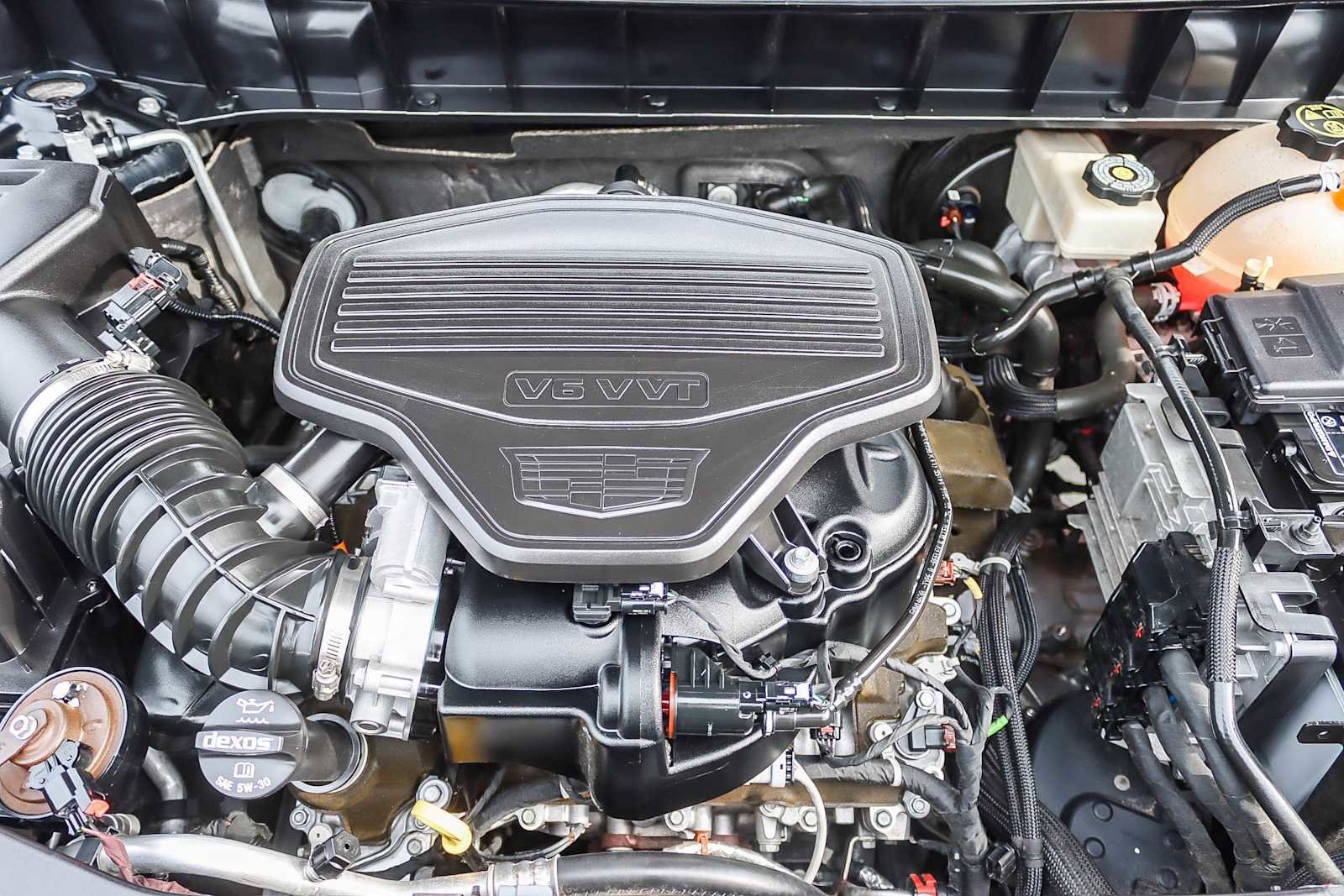 Used 2017 Cadillac XT5 Luxury w/ Driver Awareness Package image 26