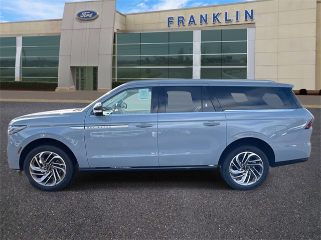 New 2025 Lincoln Navigator L Reserve image 4