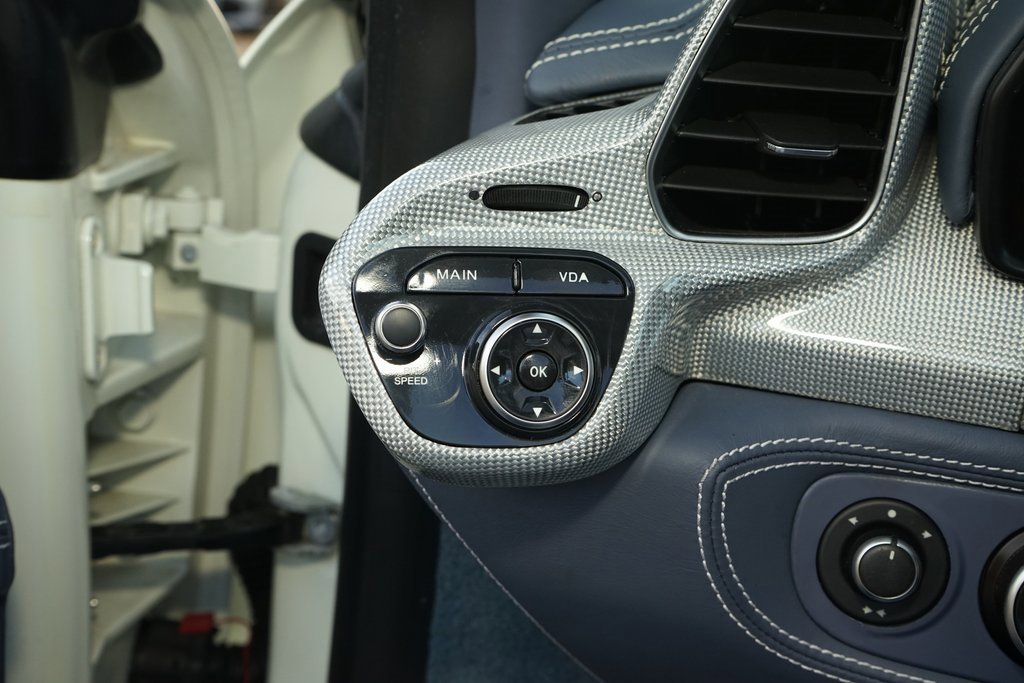 Used 2015 Ferrari 458 Spider image 17