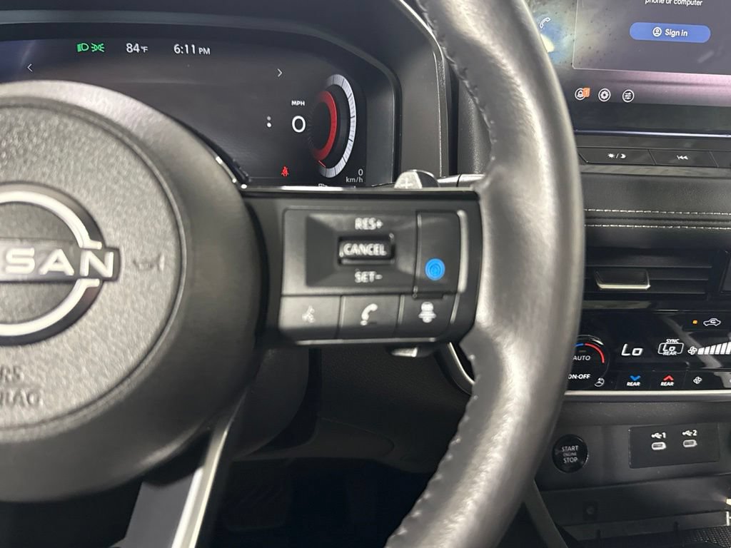 Used 2024 Nissan Rogue SL AWD/4WD image 22